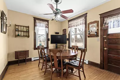 11458 W Church St, Franklin, WI 53132 - Photo 6