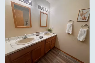 2210 N 15th St, Milwaukee, WI 53205 - Photo 8