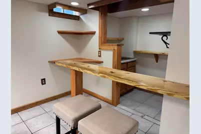 2210 N 15th St, Milwaukee, WI 53205 - Photo 16