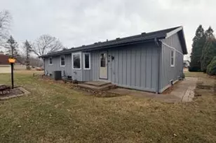 5240 Linden Cir, Racine, WI 53406 - Photo 12