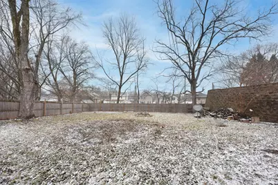 804  John St, Waukesha, WI 53188 - Photo 16