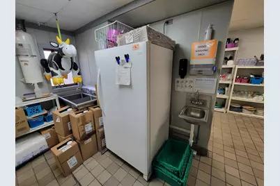 2001  North Shore Dr, Delavan, WI 53115 - Photo 6