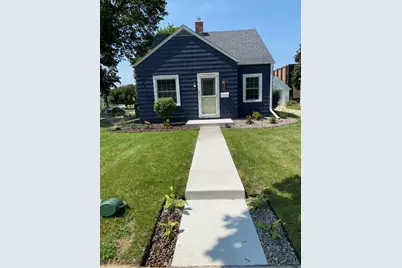 768  2nd Ave, West Bend, WI 53095 - Photo 8