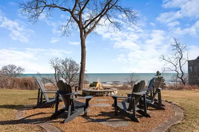 2202 N Terrace Ave, Milwaukee, WI 53202 - Photo 56