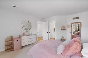 2202 N Terrace Ave, Milwaukee, WI 53202 - Photo 42