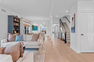 2202 N Terrace Ave, Milwaukee, WI 53202 - Photo 18