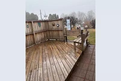 823  Dueno Ct, Manitowoc, WI 54220 - Photo 10