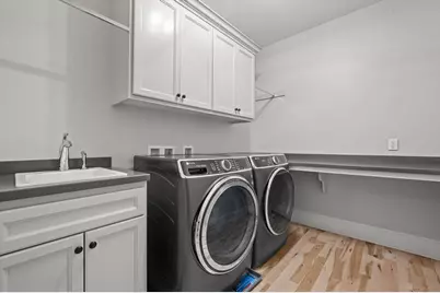 W248N2151  Kettle Cove Ct, Pewaukee, WI 53072 - Photo 32