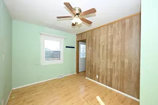 7041 Lamberton Rd, Racine, WI 53402 - Photo 18