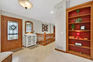 2520 Skyline Dr, West Bend, WI 53090 - Photo 4