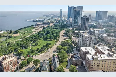 1313 N Franklin Pl #404, Milwaukee, WI 53202 - Photo 70