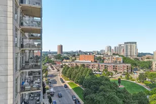 1313 N Franklin Pl, Milwaukee, WI 53202 - Photo 66