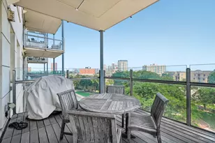 1313 N Franklin Pl, Milwaukee, WI 53202 - Photo 34