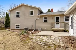 2129 S 23rd St, Manitowoc, WI 54220 - Photo 20