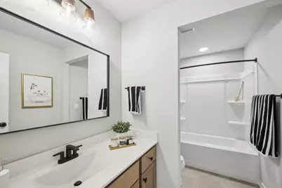 W208N5652  Turnberry Ln, Menomonee Falls, WI 53051 - Photo 34