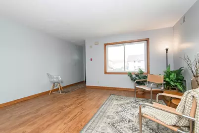 1343  Meadowcreek Dr #D, Pewaukee, WI 53072 - Photo 14