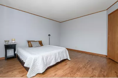1343  Meadowcreek Dr #D, Pewaukee, WI 53072 - Photo 18