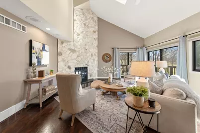 N80W13519  River Park Dr #44D, Menomonee Falls, WI 53051 - Photo 4