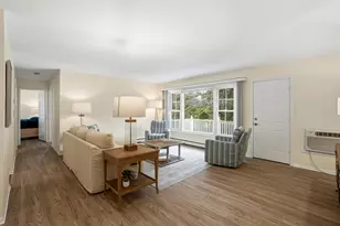 524 Laurel Lake Rd, Thiensville, WI 53092 - Photo 2