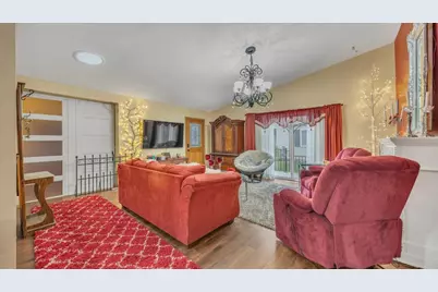 1319 N 49th St, Sheboygan, WI 53081 - Photo 16