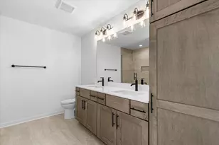 805 Viewpoint Ave, Waukesha, WI 53188 - Photo 20