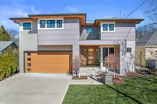 122 W Devon St, Whitefish Bay, WI 53217 - Photo 4