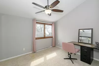 4818 S 19th St, Milwaukee, WI 53221 - Photo 14