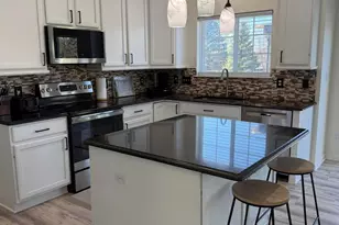 8409 S Palomino Dr, Oak Creek, WI 53154 - Photo 18