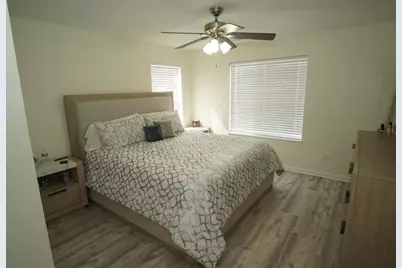 8409 S Palomino Dr, Oak Creek, WI 53154 - Photo 28