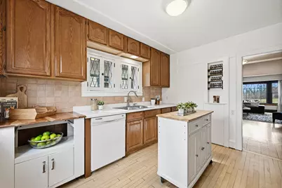 1218 N Hawley St, Milwaukee, WI 53208 - Photo 10