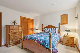 319 Endfield Cir, Waukesha, WI 53186 - Photo 26