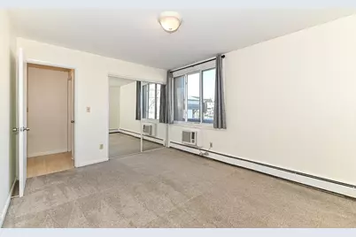 2025 E Greenwich Ave #101, Milwaukee, WI 53211 - Photo 10