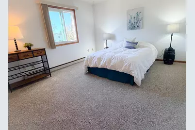 W168N11523  El Camino Dr, Germantown, WI 53022 - Photo 24