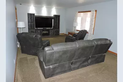 1227 S Main St, Fort Atkinson, WI 53538 - Photo 12