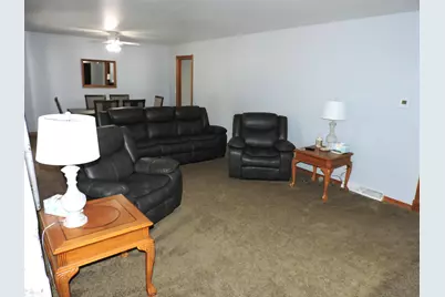 1227 S Main St, Fort Atkinson, WI 53538 - Photo 10