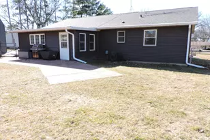 1227 S Main St, Fort Atkinson, WI 53538 - Photo 32