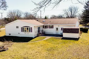 24206 89th St, Salem Lakes, WI 53168 - Photo 10