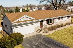 24206 89th St, Salem Lakes, WI 53168 - Photo 2