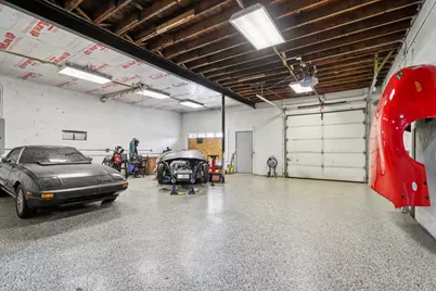 9205 S Chicago Rd, Oak Creek, WI 53154 - Photo 6