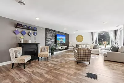 9205 S Chicago Rd, Oak Creek, WI 53154 - Photo 2