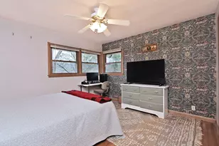 4565 Meadow View E, Brookfield, WI 53005 - Photo 18