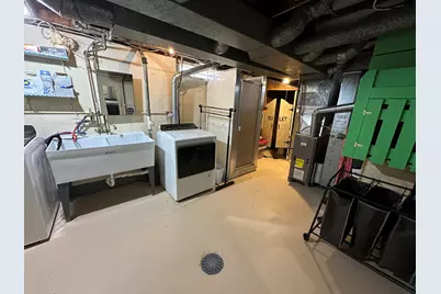 2349 S 77th St, West Allis, WI 53219 - Photo 16