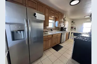 2349 S 77th St, West Allis, WI 53219 - Photo 8