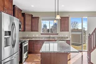 619 Arlington Way, Watertown, WI 53094 - Photo 6