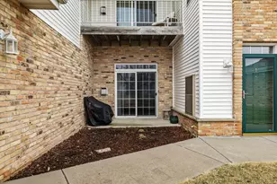 4301 Taylor Hbr, Racine, WI 53403 - Photo 4