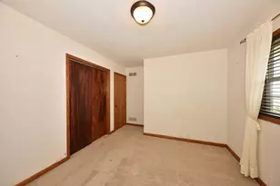 8750 W Fairy Chasm Dr, Milwaukee, WI 53224 - Photo 20