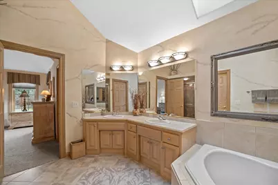 519 N Ponderosa Dr, Hartland, WI 53029 - Photo 36