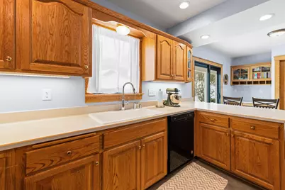 828 E Silver Spring Dr, Whitefish Bay, WI 53217 - Photo 18