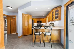 828 E Silver Spring Dr, Whitefish Bay, WI 53217 - Photo 16