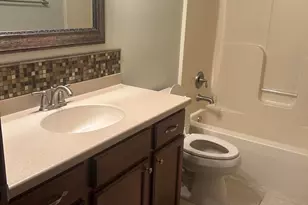 N53W35231 Lighthouse Ln, Oconomowoc, WI 53066 - Photo 10